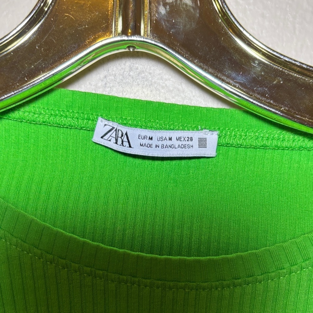 Zara Kelly Green Ribbed Ruffle Sleeve Top - Picture 2 of 2